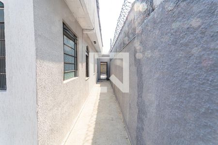 Casa à venda com 350m², 4 quartos e 4 vagas Casa à venda com 350m², 4 quartos e 4 vagasEntrada Lateral