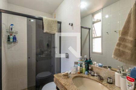 Banheiro de apartamento para alugar com 3 quartos, 98m² em Santo Antônio, Belo Horizonte