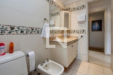 Apartamento à venda com 162m², 4 quartos e 2 vagasBanheiro da Suíte