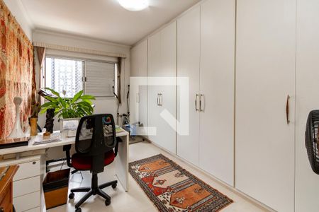 Apartamento à venda com 162m², 4 quartos e 2 vagasQuarto 3