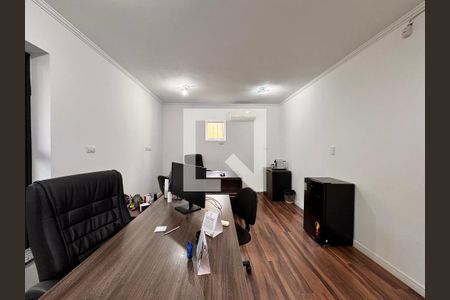 Casa à venda com 187m², 3 quartos e 4 vagas Casa à venda com 187m², 3 quartos e 4 vagasSuite