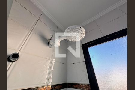 Casa à venda com 187m², 3 quartos e 4 vagas Casa à venda com 187m², 3 quartos e 4 vagasBanheiro