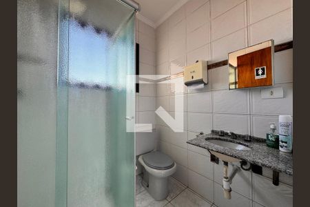 Casa à venda com 187m², 3 quartos e 4 vagas Casa à venda com 187m², 3 quartos e 4 vagasBanheiro