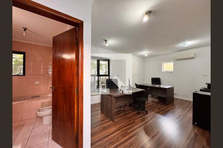 Casa à venda com 187m², 3 quartos e 4 vagas Casa à venda com 187m², 3 quartos e 4 vagasSuite