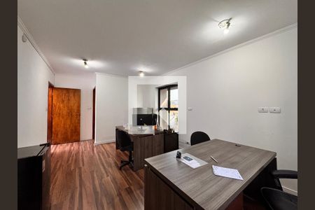 Casa à venda com 187m², 3 quartos e 4 vagas Casa à venda com 187m², 3 quartos e 4 vagasSuite