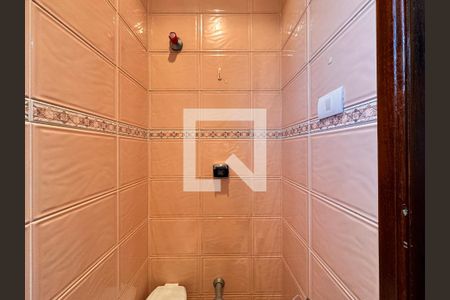 Casa à venda com 187m², 3 quartos e 4 vagas Casa à venda com 187m², 3 quartos e 4 vagasLavabo