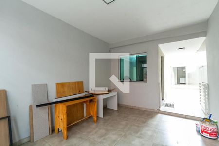 Casa à venda com 152m², 3 quartos e 1 vaga Casa à venda com 152m², 3 quartos e 1 vagaGaragem