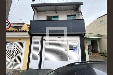 Casa à venda com 152m², 3 quartos e 1 vaga Casa à venda com 152m², 3 quartos e 1 vagaFachada