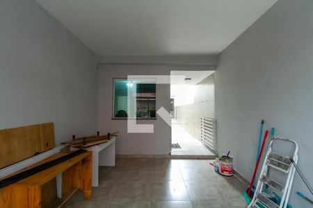 Casa à venda com 152m², 3 quartos e 1 vaga Casa à venda com 152m², 3 quartos e 1 vagaGaragem