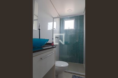 Banheiro de apartamento para alugar com 2 quartos, 45m² em Ponte Grande, Guarulhos