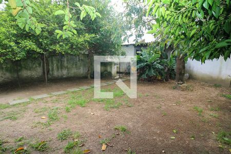 Casa à venda com 198m², 4 quartos e 2 vagas Casa à venda com 198m², 4 quartos e 2 vagasQuintal