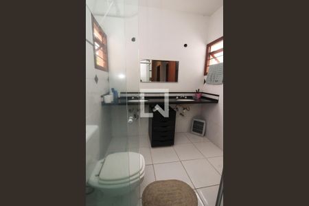 Casa à venda com 198m², 4 quartos e 2 vagas Casa à venda com 198m², 4 quartos e 2 vagasBanheiro 1