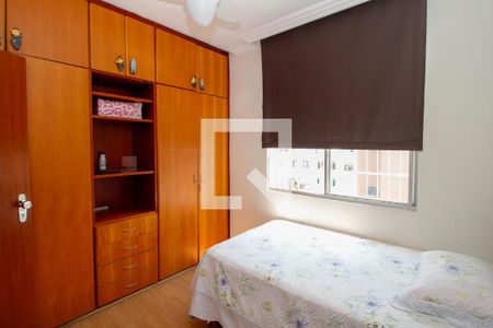 Apartamento à venda com 65m², 3 quartos e 1 vagaQuarto 2