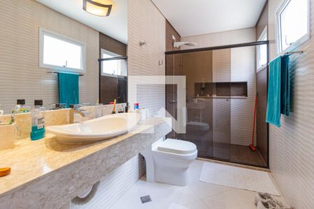 Casa à venda com 250m², 3 quartos e 4 vagas Casa à venda com 250m², 3 quartos e 4 vagasBanheiro da suíte