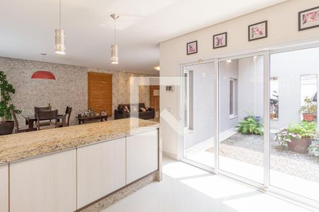 Casa à venda com 250m², 3 quartos e 4 vagas Casa à venda com 250m², 3 quartos e 4 vagasCozinha