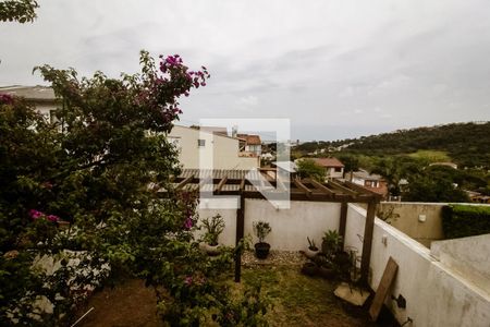 Casa à venda com 155m², 3 quartos e 2 vagas Casa à venda com 155m², 3 quartos e 2 vagasvista