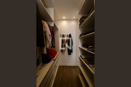 Casa à venda com 155m², 3 quartos e 2 vagas Casa à venda com 155m², 3 quartos e 2 vagasCloset