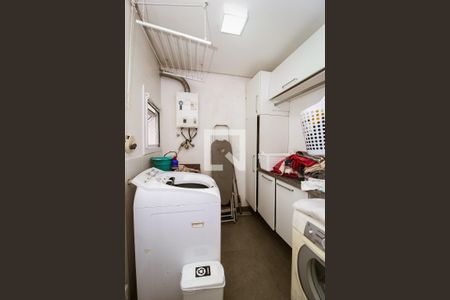 Casa à venda com 155m², 3 quartos e 2 vagas Casa à venda com 155m², 3 quartos e 2 vagasÁrea de Serviço