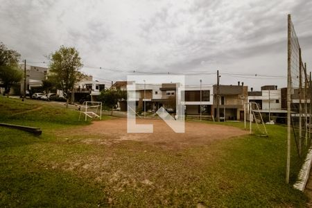 Casa à venda com 155m², 3 quartos e 2 vagas Casa à venda com 155m², 3 quartos e 2 vagasQuadra Esportiva