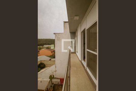 Casa à venda com 155m², 3 quartos e 2 vagas Casa à venda com 155m², 3 quartos e 2 vagasSacada