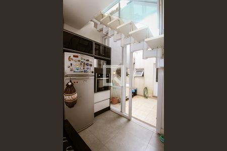 Casa à venda com 155m², 3 quartos e 2 vagas Casa à venda com 155m², 3 quartos e 2 vagasCozinha