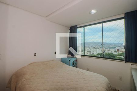 Quarto 1 de apartamento à venda com 7 quartos, 467m² em Petrópolis, Porto Alegre