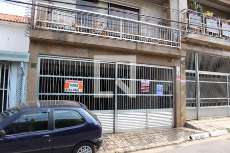 Casa para alugar com 200m², 4 quartos e 2 vagasFachada