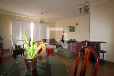 Casa para alugar com 200m², 4 quartos e 2 vagasQuarto 3/Sala