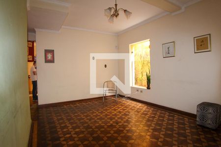 Sala de casa para alugar com 4 quartos, 200m² em Vila Nova Pauliceia, São Paulo