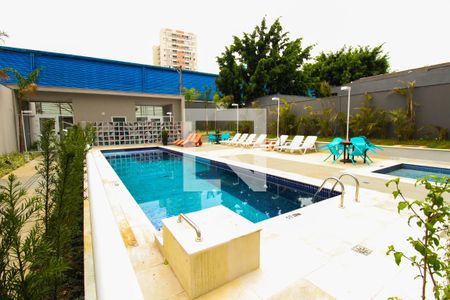 Apartamento para alugar com 29m², 1 quarto e sem vaga Apartamento para alugar com 29m², 1 quarto e sem vagaÁrea comum - Piscina