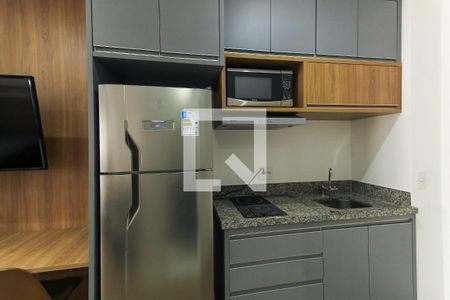 Cozinha de apartamento para alugar com 1 quarto, 29m² em Quarta Parada, São Paulo