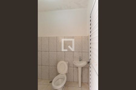 Casa à venda com 138m², 3 quartos e 2 vagas Casa à venda com 138m², 3 quartos e 2 vagasBanheiro de serviço