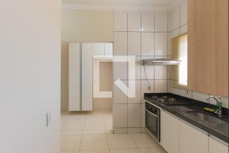 Casa à venda com 138m², 3 quartos e 2 vagas Casa à venda com 138m², 3 quartos e 2 vagasCozinha