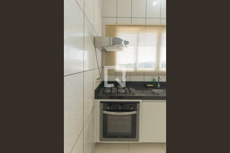 Casa à venda com 138m², 3 quartos e 2 vagas Casa à venda com 138m², 3 quartos e 2 vagasCozinha