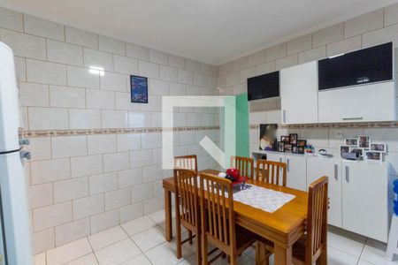 Casa à venda com 240m², 3 quartos e 3 vagas Casa à venda com 240m², 3 quartos e 3 vagasCozinha