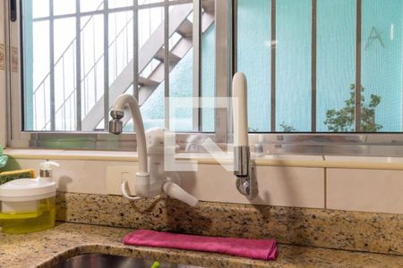 Casa à venda com 240m², 3 quartos e 3 vagas Casa à venda com 240m², 3 quartos e 3 vagasCozinha - Torneira