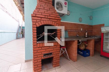 Casa à venda com 240m², 3 quartos e 3 vagas Casa à venda com 240m², 3 quartos e 3 vagasChurrasqueira