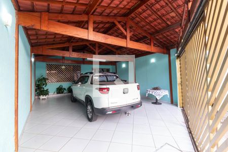 Casa à venda com 240m², 3 quartos e 3 vagas Casa à venda com 240m², 3 quartos e 3 vagasGaragem