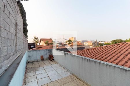 Casa à venda com 240m², 3 quartos e 3 vagas Casa à venda com 240m², 3 quartos e 3 vagasVaranda