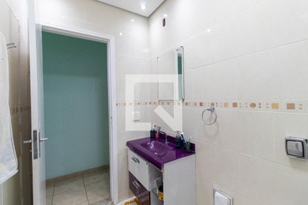 Casa à venda com 240m², 3 quartos e 3 vagas Casa à venda com 240m², 3 quartos e 3 vagasBanheiro 1