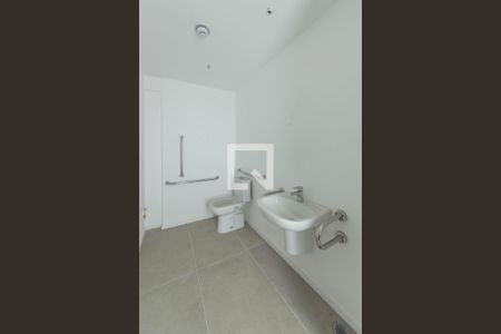 Apartamento à venda com 105m², 2 quartos e 2 vagasBanheiro da Suíte 2