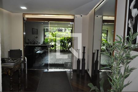 Apartamento à venda com 140m², 2 quartos e 2 vagasÁrea comum