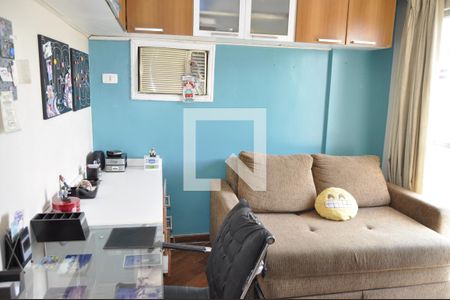 Apartamento à venda com 140m², 2 quartos e 2 vagasEscritório