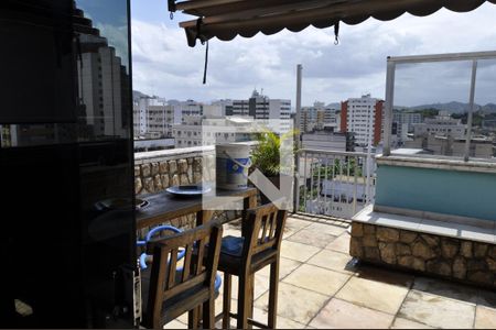 Apartamento à venda com 140m², 2 quartos e 2 vagasTerraço