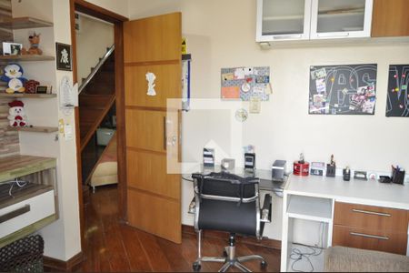 Apartamento à venda com 140m², 2 quartos e 2 vagasEscritório