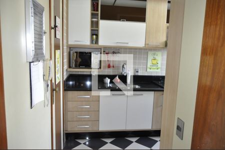 Apartamento à venda com 140m², 2 quartos e 2 vagasCozinha