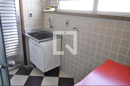 Apartamento à venda com 140m², 2 quartos e 2 vagasLavanderia (Torneira)