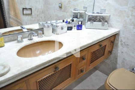 Apartamento à venda com 140m², 2 quartos e 2 vagasBanheiro Terraço