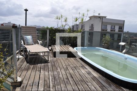 Apartamento à venda com 140m², 2 quartos e 2 vagasTerraço