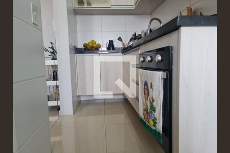 Apartamento à venda com 47m², 2 quartos e 1 vaga Apartamento à venda com 47m², 2 quartos e 1 vagaCozinha e Área de Serviço